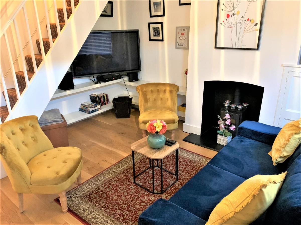 Riverside Channel5 "Holidays Homes In The Sun" Featured Central Canterbury Cottage With Free Parking Exterior foto